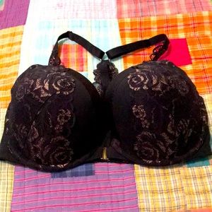Cacique black bra w/rose detailing in gold thread